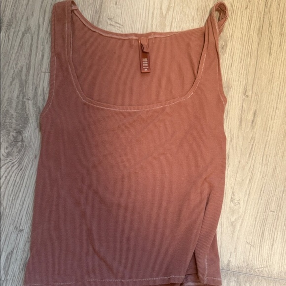 Women's Ribbed Tank Top - Rust